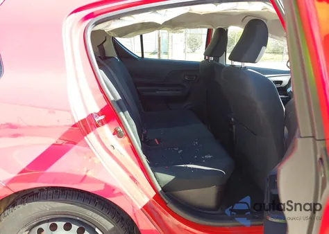 2015 Toyota Prius C Two z USA, uszkodzony, nr VIN JTDKDTB31F1582909